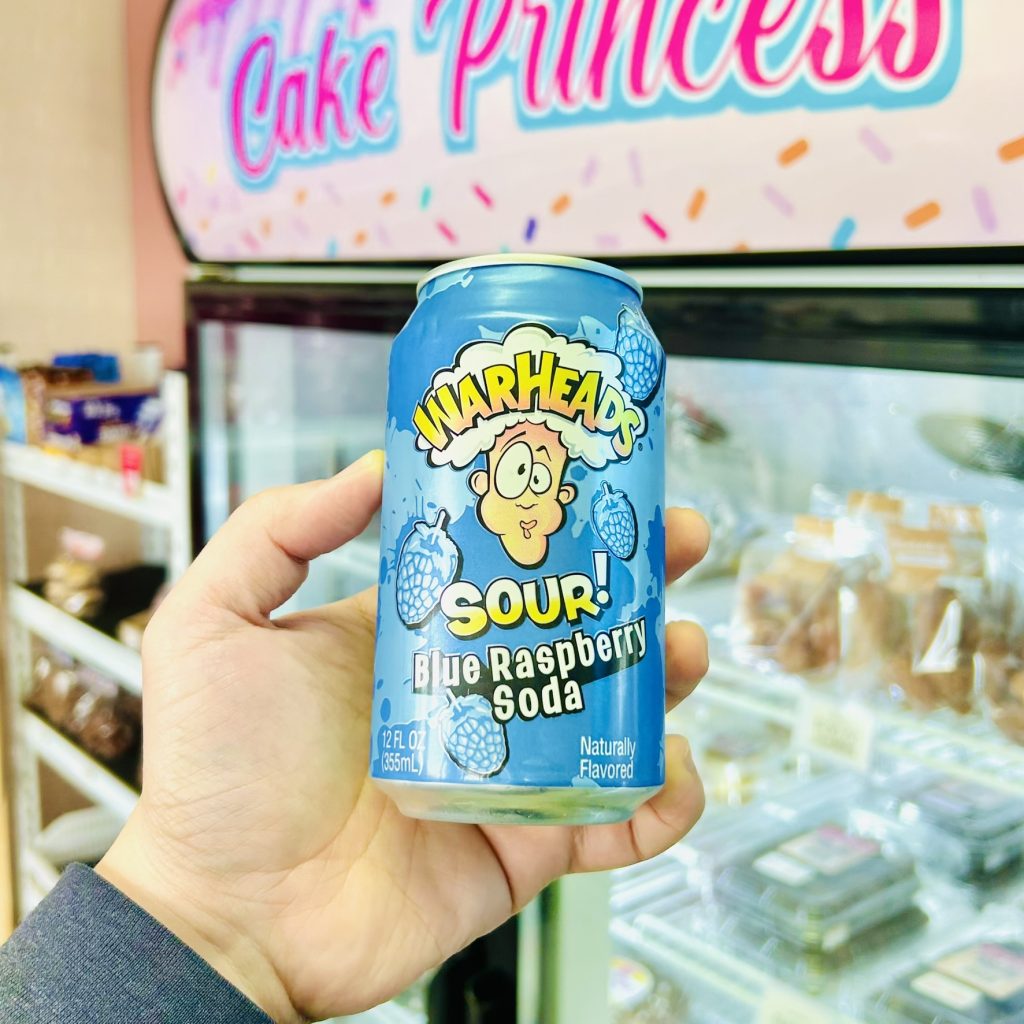 WARHEADS Soda Blue Raspberry 355ml – Cake Princess